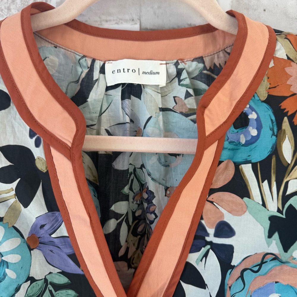 Entro boutique floral flutter sleeve blouse top SzM - Picture 3 of 13